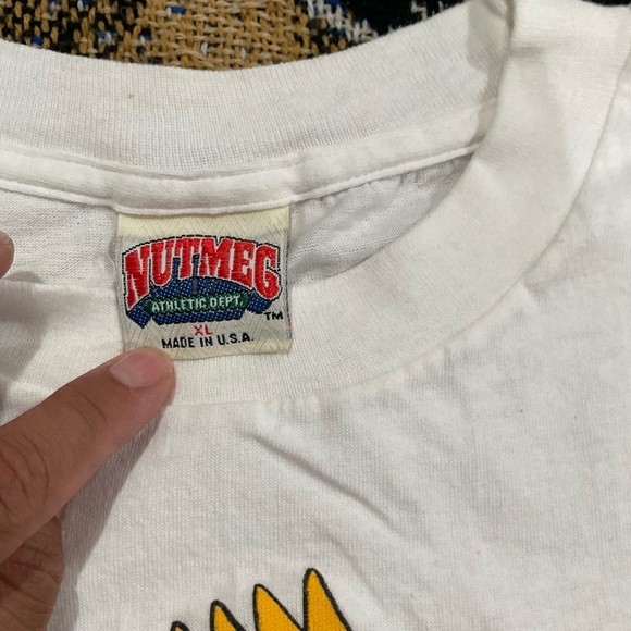 Vintage NFL Los Angeles raiders xl Bart Simpson shirt - Picture 4 of 4